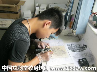 �����ϲ�������ѵѧԱ